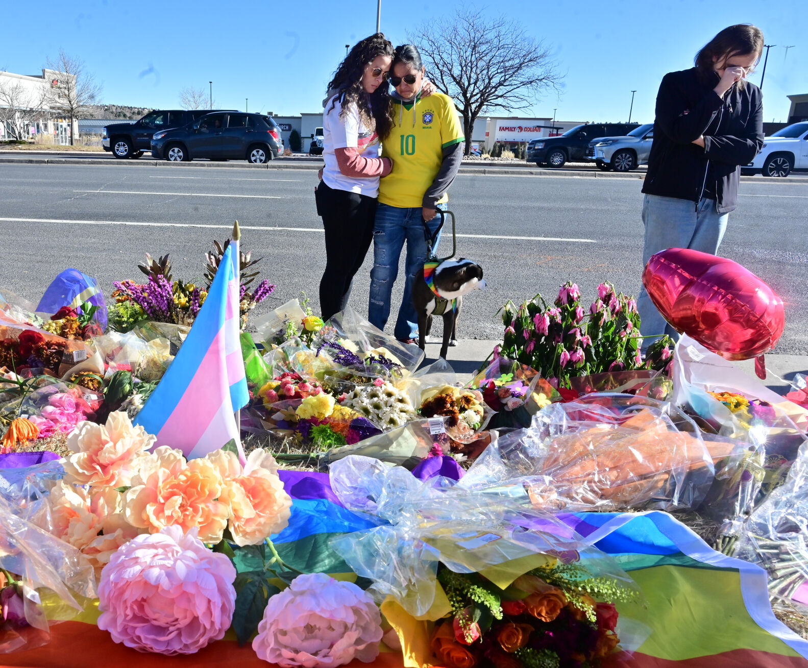 112122-news-memorial 373.jpg